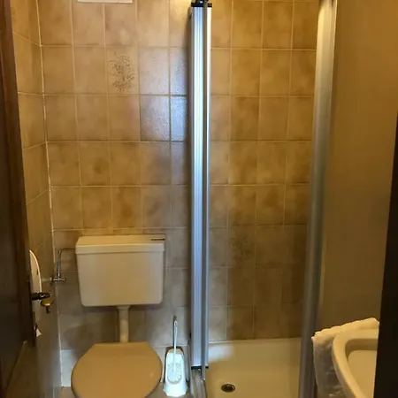 Han/Misafirhane Gasthaus Metzgerwirt *