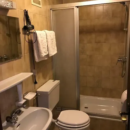 Gasthaus Metzgerwirt Han/Misafirhane *