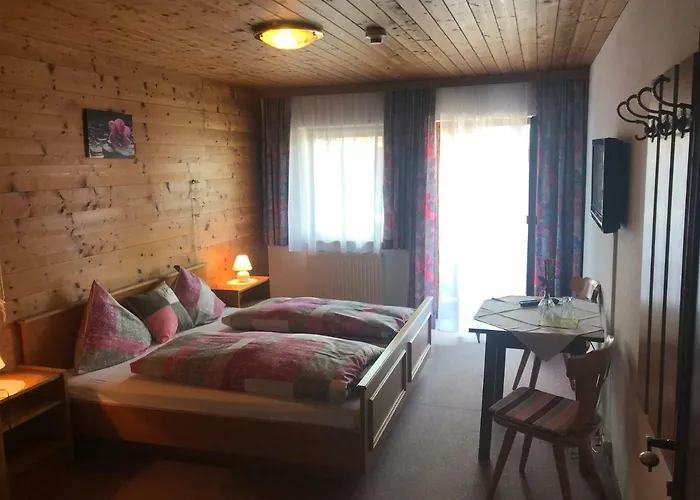 بيت ريفي Gasthaus Metzgerwirt Niederndorf (Tyrol)